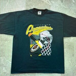 Black Pittsburgh Penguins Graphic T-Shirt